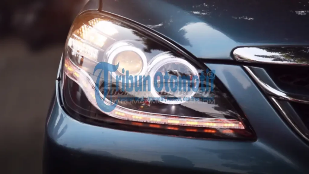 Bentuk Headlamp Kendaraan Bermotor Ternyata Punya Maksud dan Fungsi Tertentu? Apa Benar?