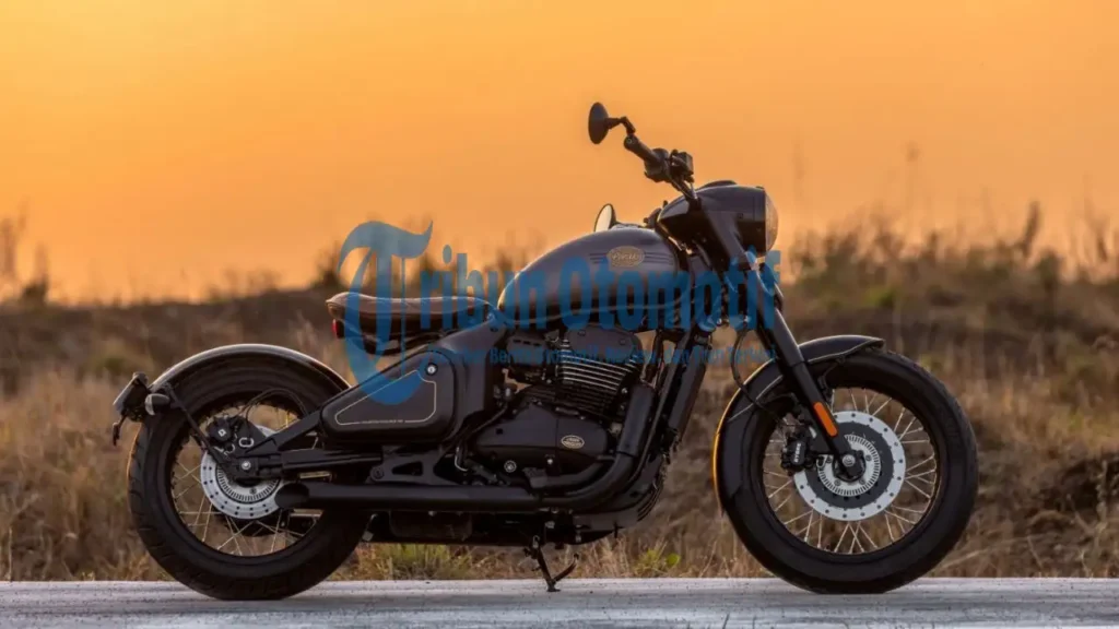 Konsep Custom Jawa Perak: Single Seater dengan Tampilan Maskulin Bernuansa Retro Modern