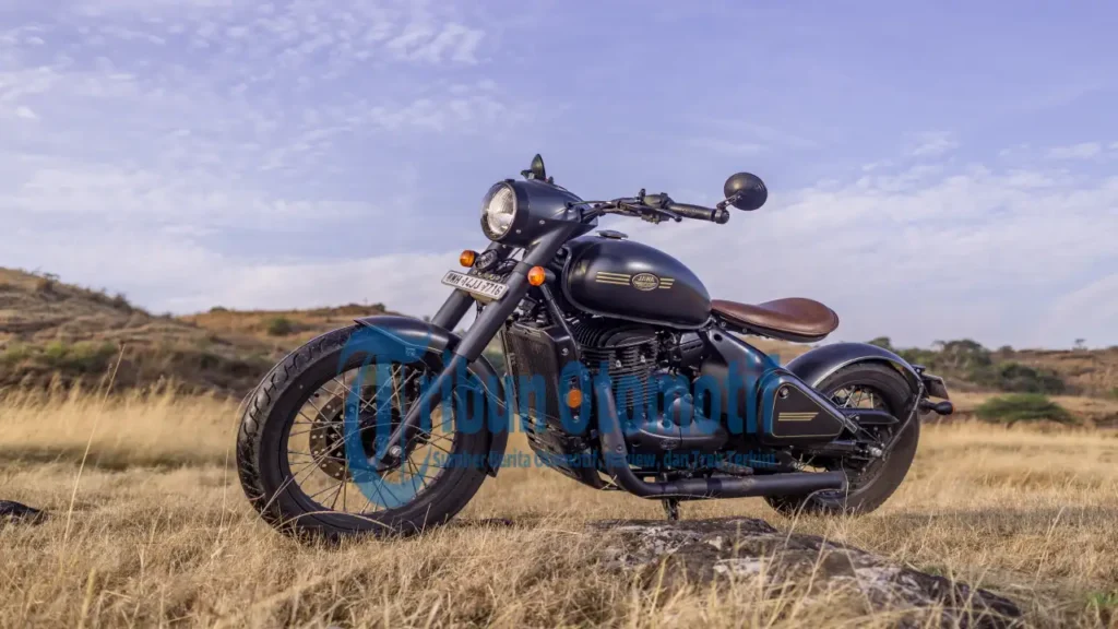 Konsep Custom Jawa Perak: Single Seater dengan Tampilan Maskulin Bernuansa Retro Modern