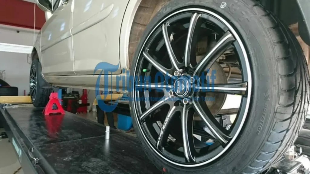 Kumpulan Merk Velg Mobil Ring 17 yang Paling Awet