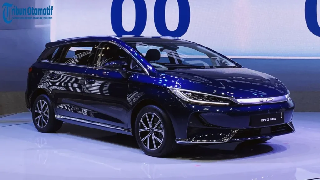 List Harga Baru BYD M6: Mobil Listrik Terpopuler di Indonesia 2025