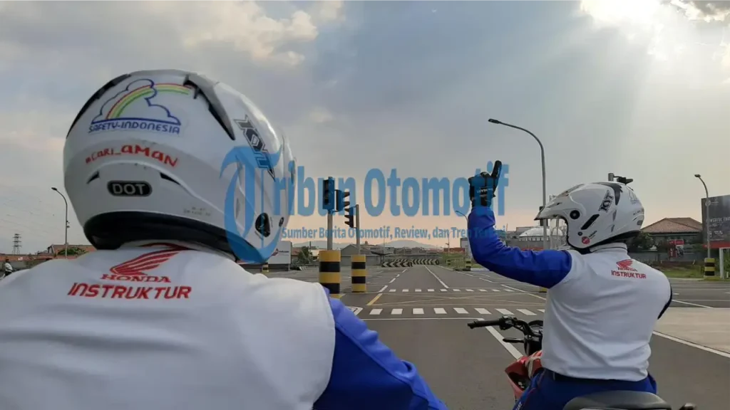 Pahami 7 Jenis Aturan Keselamatan Dasar Saat Touring Motor