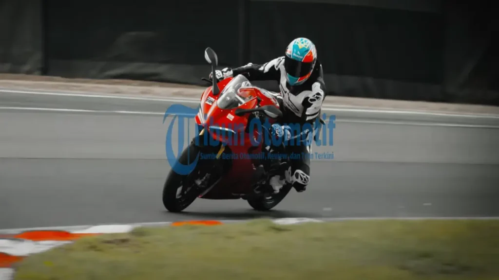 Performa Superquadro 955cc Bikin Ducati Panigale V2 Makin Buas