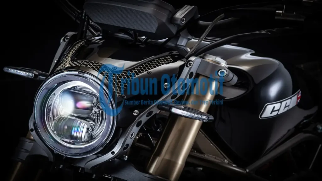 Ciri Khas Spitfire Foggy Stealth Edition: Spesifikasi Build Karbon dan Titanium Terbaik di Kelasnya