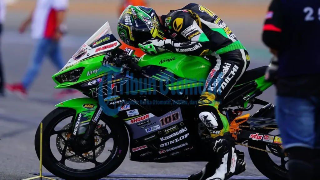 7 Ide Custom Desain Tangki Kawasaki Ninja 250 Fi