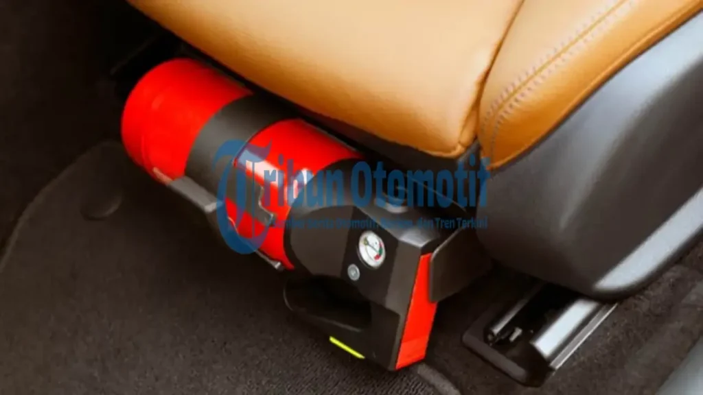 7 Aksesoris Mobil yang Wajib Ada di Mobil Agar Tetap Aman Berkendara