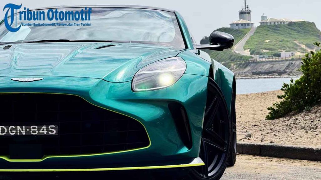 Aston Martin Vantage 2025: V8 Twin Turbo 656 HP