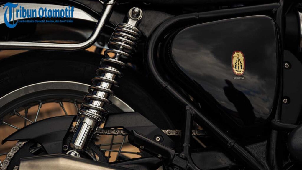 BSA Gold Star Tampil dengan Gaya dan Performa Baru