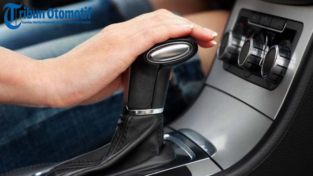 Biar Nggak Cepat Rusak, Begini Cara Benar Bawa Mobil Matic di Jalan Macet