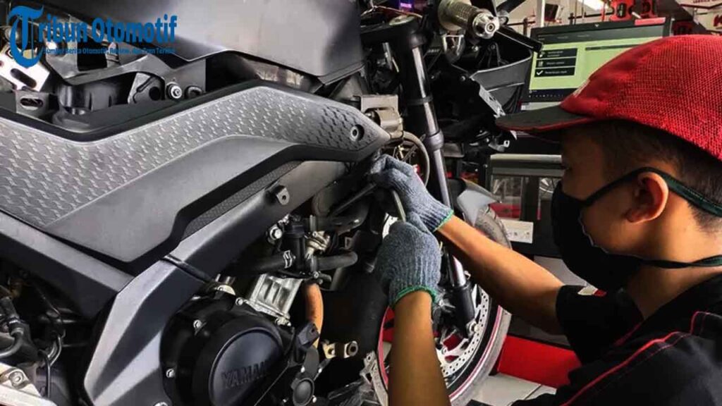 Bedanya Busi Motor Biasa dan Injeksi