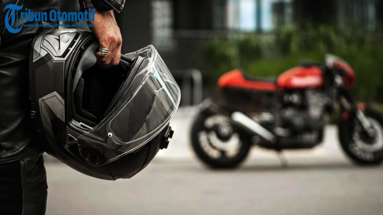 Gaya Aman di Jalan! Ini Helm-Helm Terbaik yang Wajib Dimiliki Bikers 2025