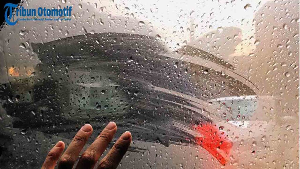 Rahasia di Balik Kaca Mobil Berembun Saat AC Hidup