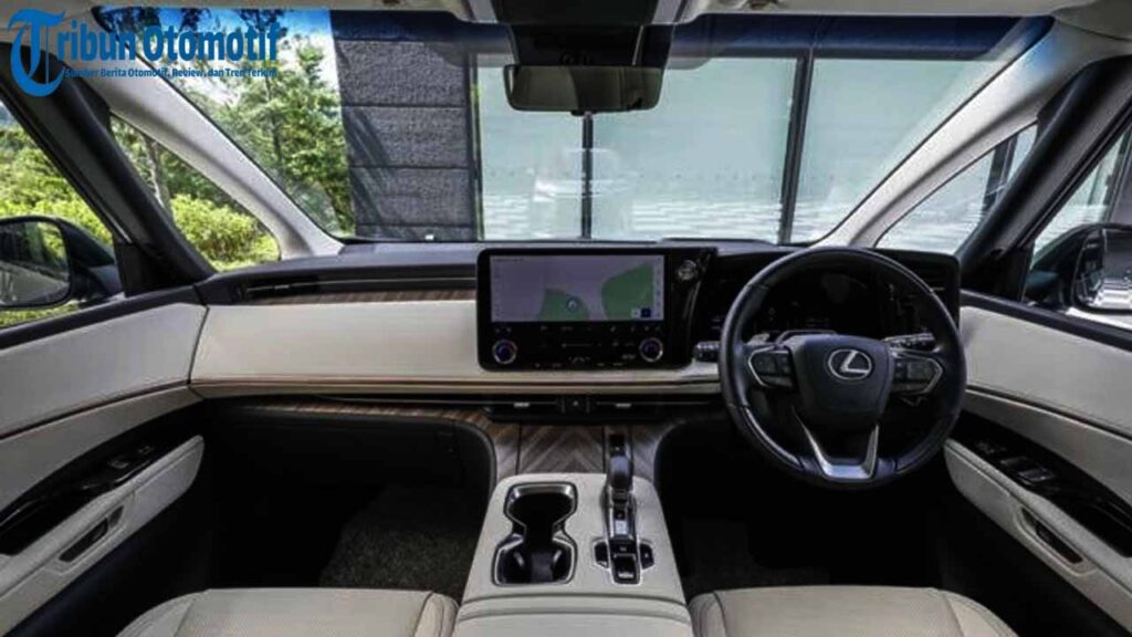 Lexus LM 500h: Perpaduan Tenaga Hybrid dan Kenyamanan