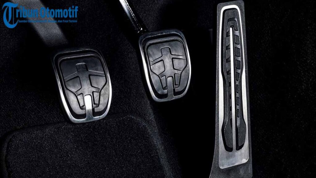 Mode Eco di Mobil Manual: Hemat Bahan Bakar Tanpa Teknologi