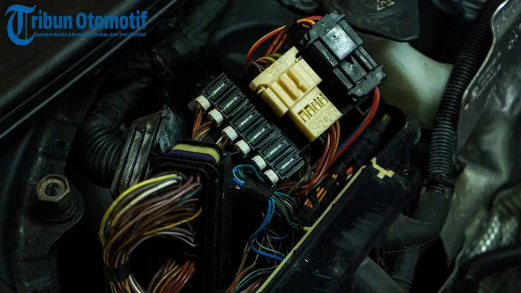 Sebelum Ubah Kabel Mobil, Ketahui Dulu Risiko dan Tips Aman