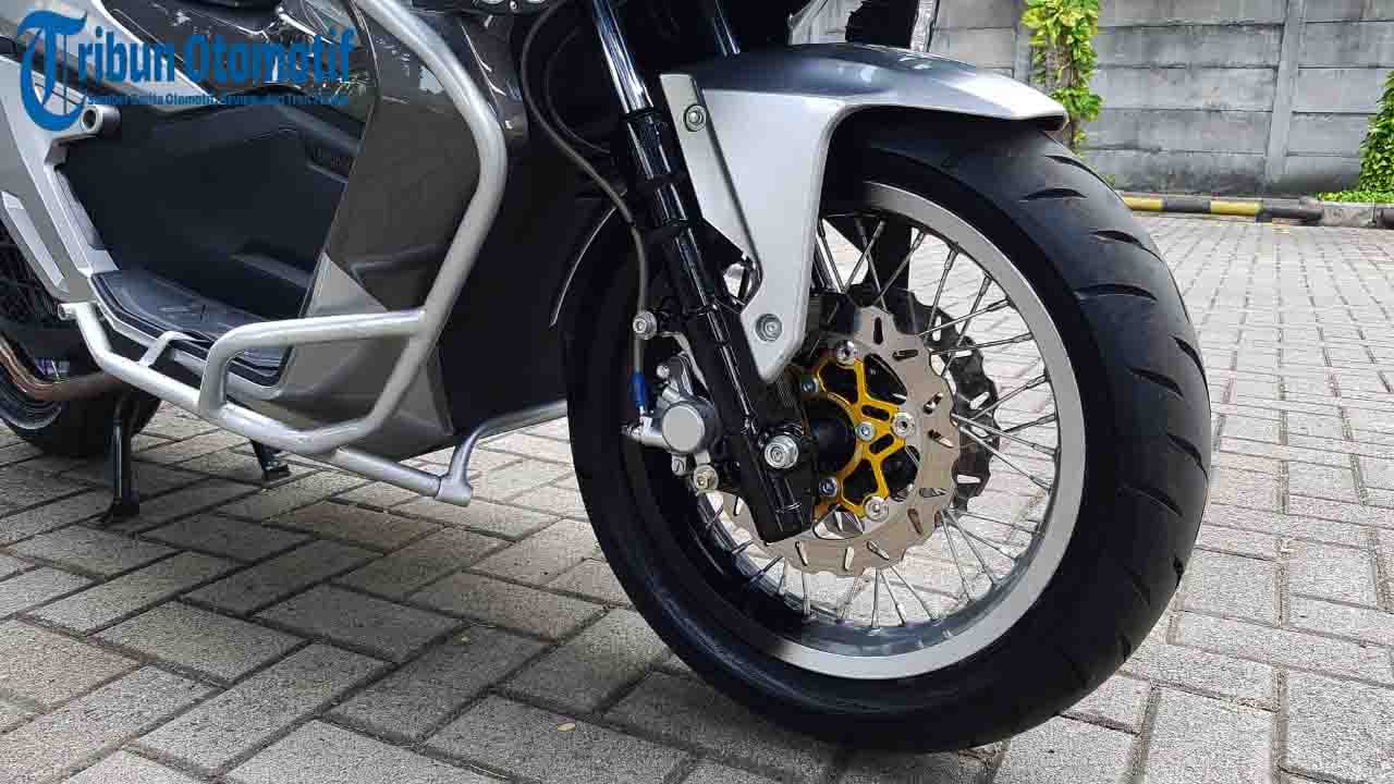 Rahasia di Balik Velg Jari-Jari: Estetika Klasik yang Bikin Semua Kepala Noleh