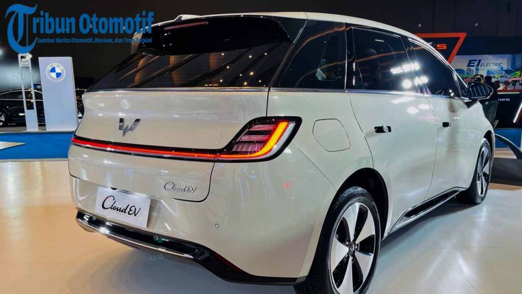 Wuling Cloud EV: Mobil Listrik Nyaman Serasa di Rumah